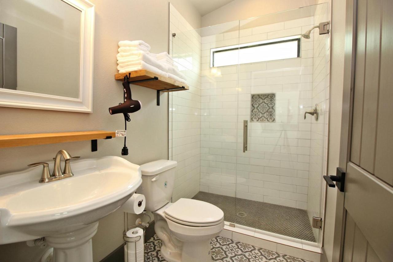 ويمبيرلي Green Acres Cottages - Dripping Springs Suite المظهر الخارجي الصورة